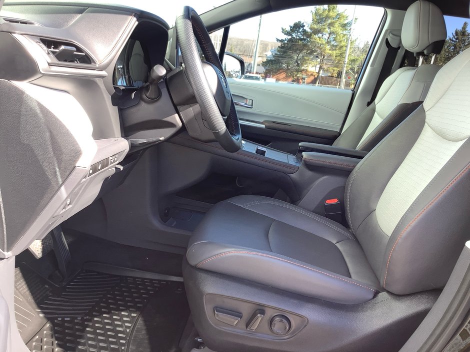2024 Toyota SIENNA-14