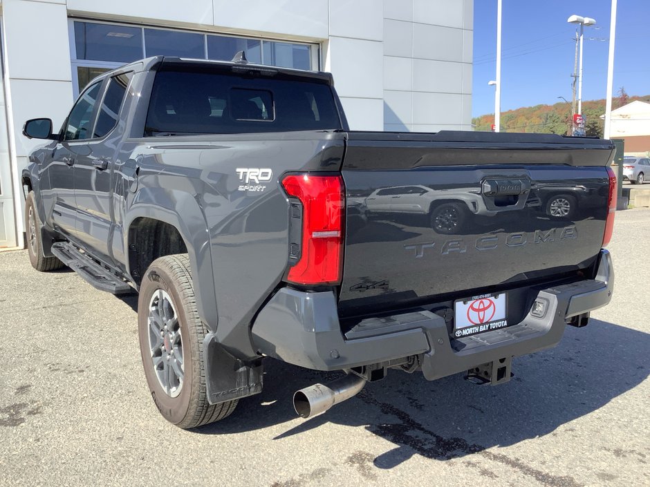 25 Toyota Tacoma 4X4-6