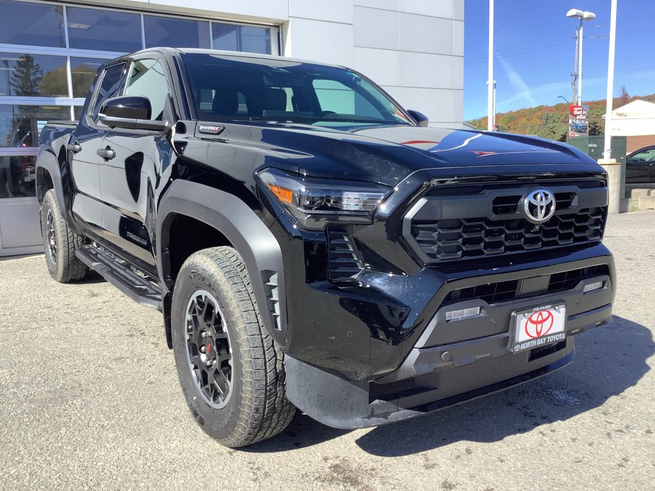 25 Toyota TACOMA 4X4 Hybrid-1