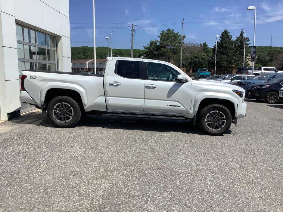 26 Toyota TACOMA 4X4-3