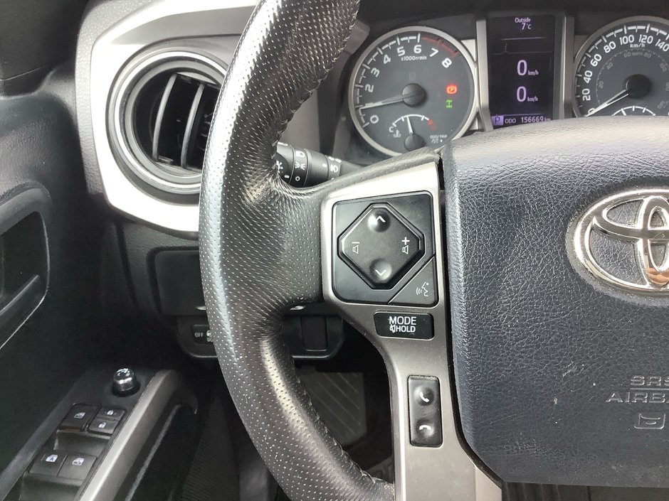 2016 Toyota TACOMA SR5-18