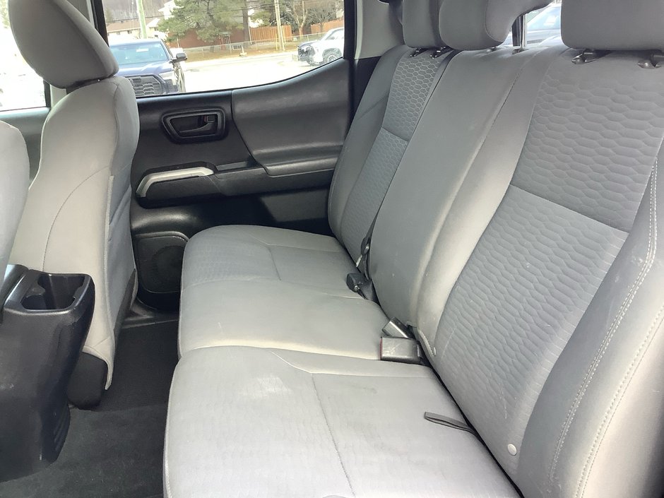 2016 Toyota TACOMA SR5-16