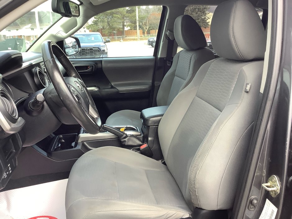 2016 Toyota TACOMA SR5-13