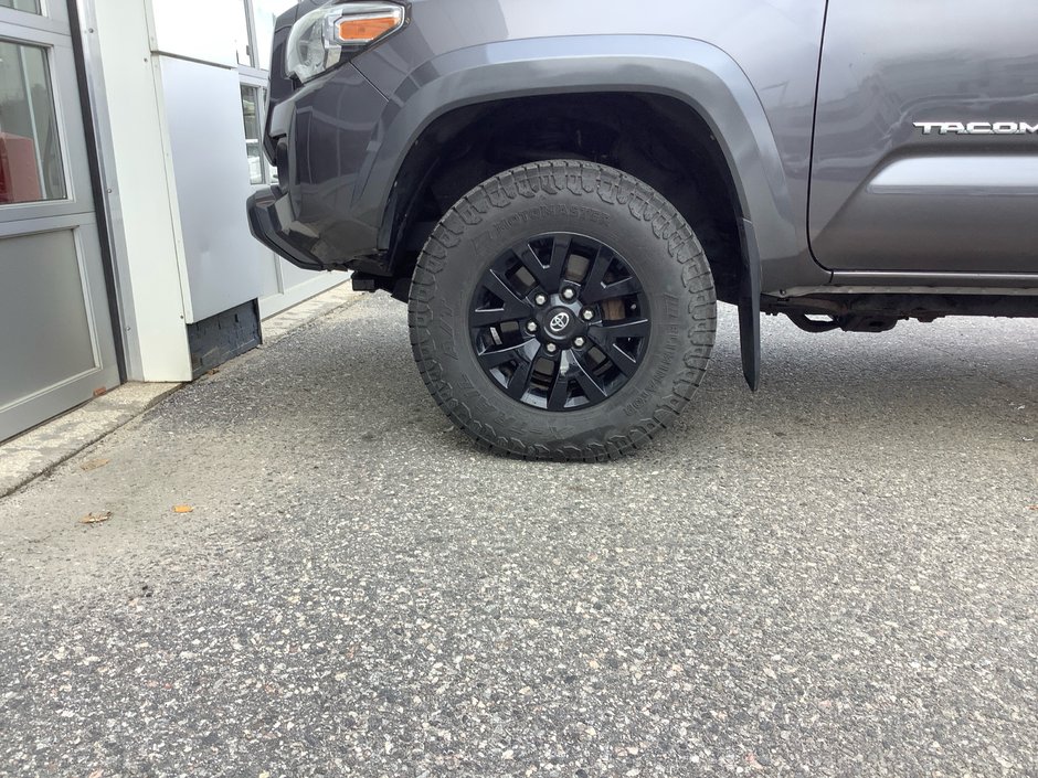 2016 Toyota TACOMA SR5-10