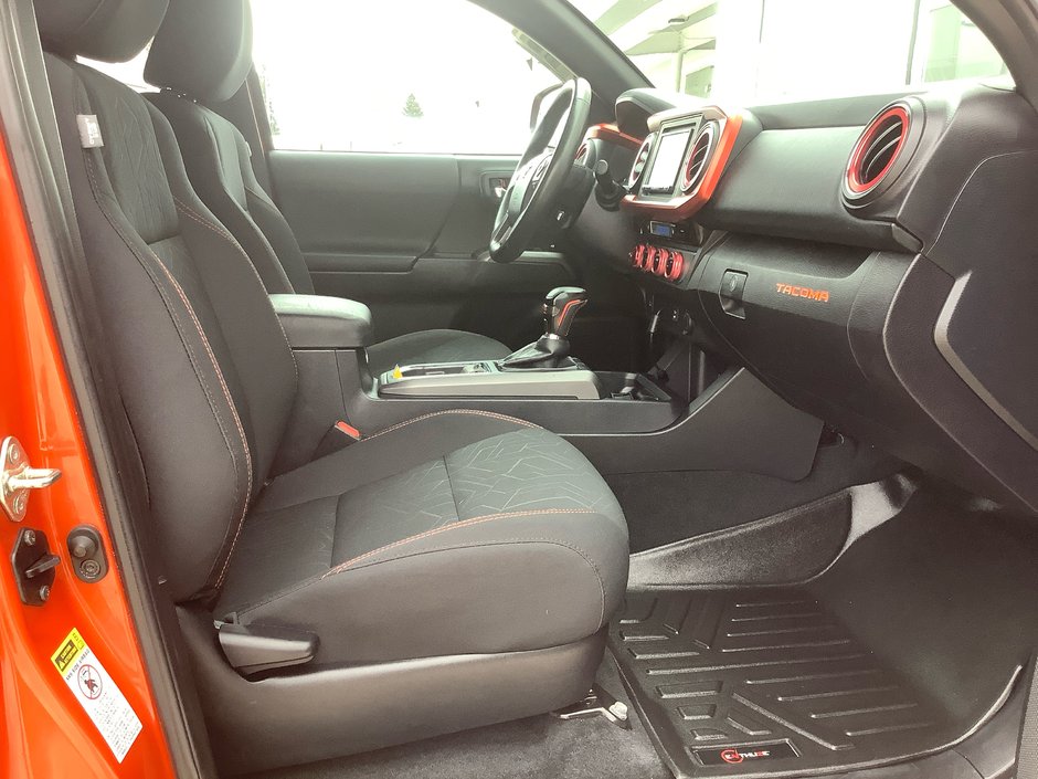 2017 Toyota TACOMA OFFROAD-11