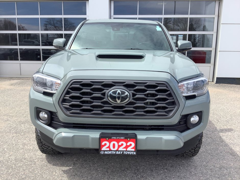 2018 Toyota TACOMA SR5-2