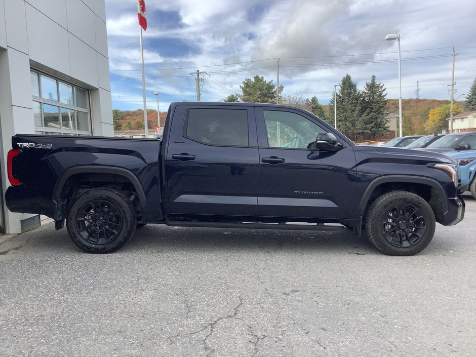 25 Toyota TUNDRA 4X4 Limited-3