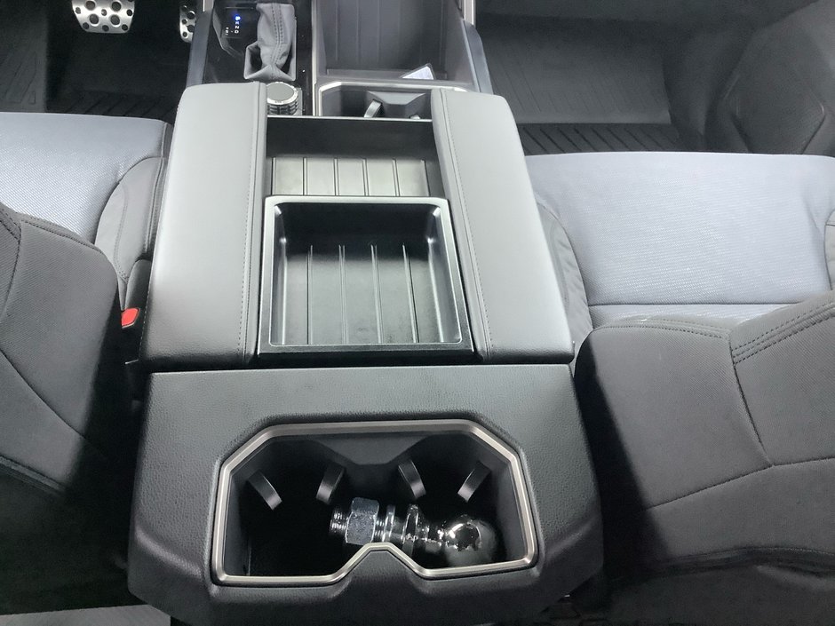 25 Toyota TUNDRA 4X4 SR-23