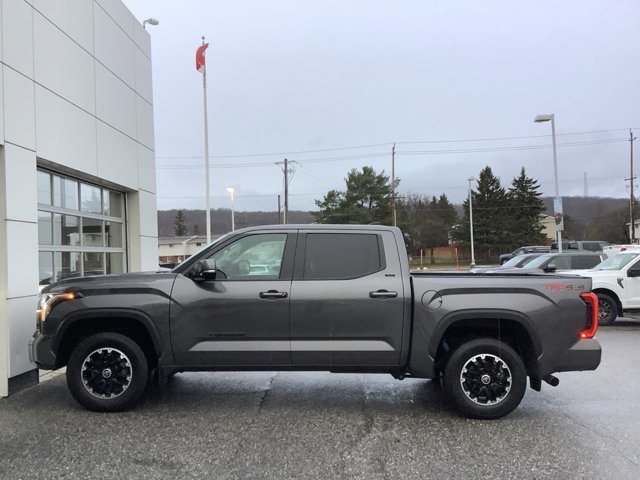 2022 Toyota Tundra CREWMAX SR-5