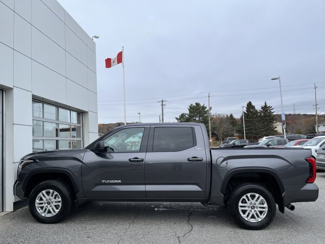 2023 Toyota Tundra CREWMAX SR-8