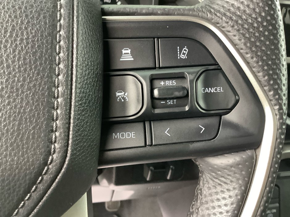2025 Toyota TUNDRA SR-17