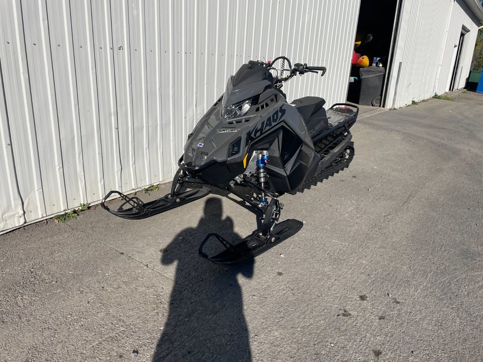 2025 Polaris Snowmobile 850 Khaos 146''