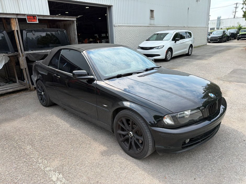 2001 BMW 3 Series 325Ci in Pointe-Aux-Trembles, Quebec - w940px