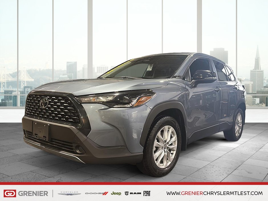 Toyota Corolla Cross LE + AWD + SIEGES ET VOLANT CHAUFFANTS 2025 à Pointe-Aux-Trembles, Québec - w940px