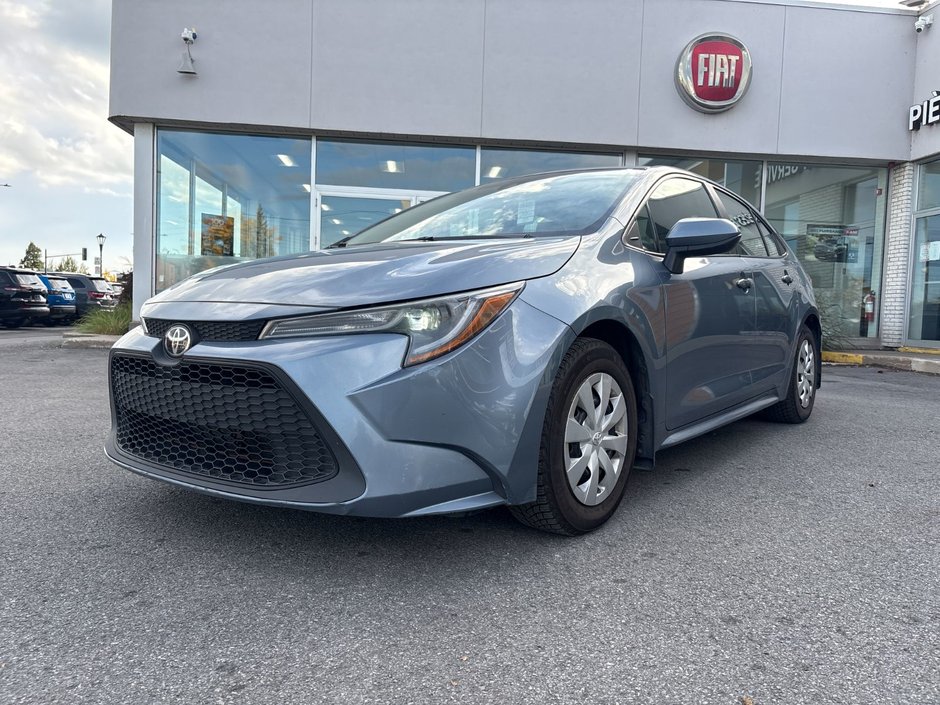 Toyota Corolla  2020 à Pointe-Aux-Trembles, Québec - w940px