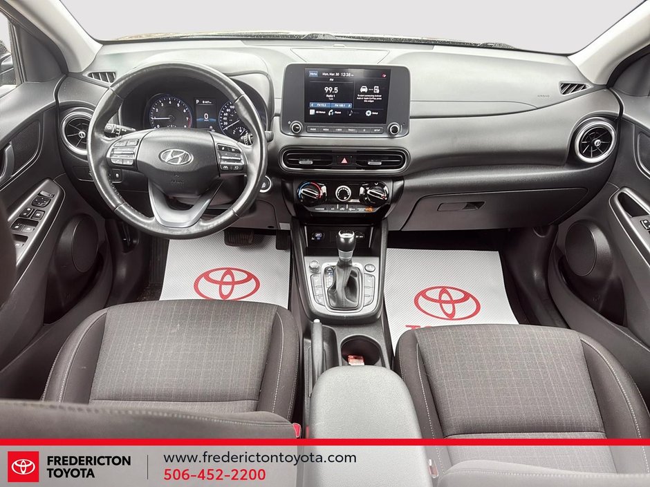 Hyundai Kona Preferred 2023-8