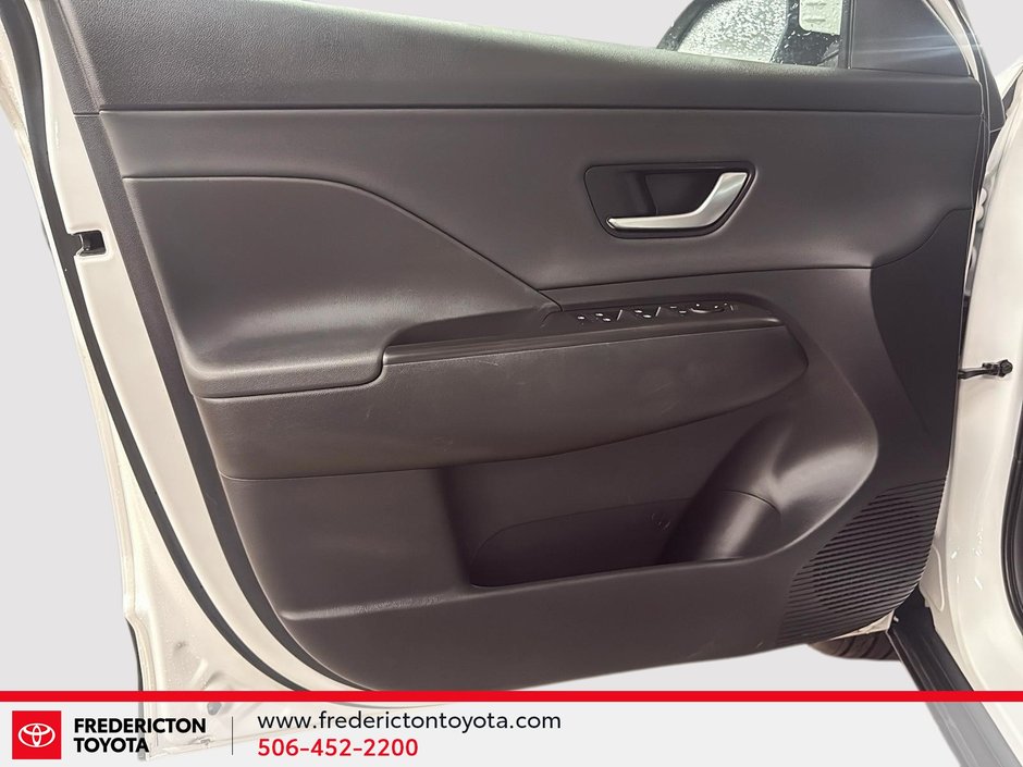 Hyundai Kona Preferred 2025-9