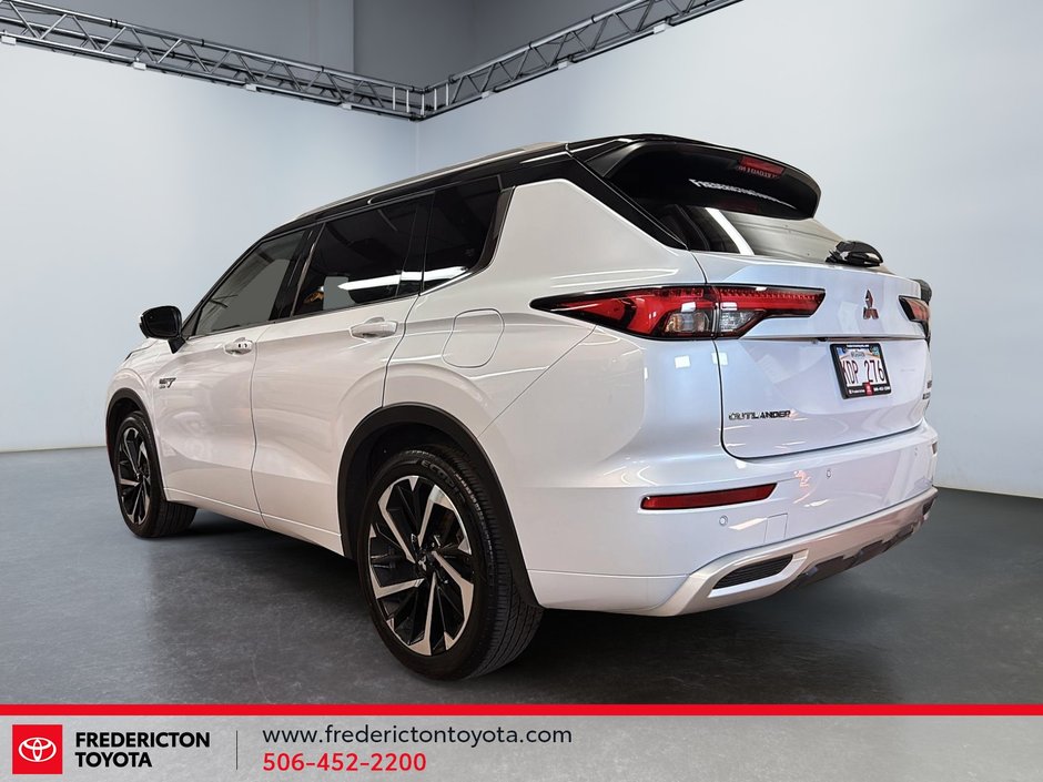 Mitsubishi Outlander  2024-3