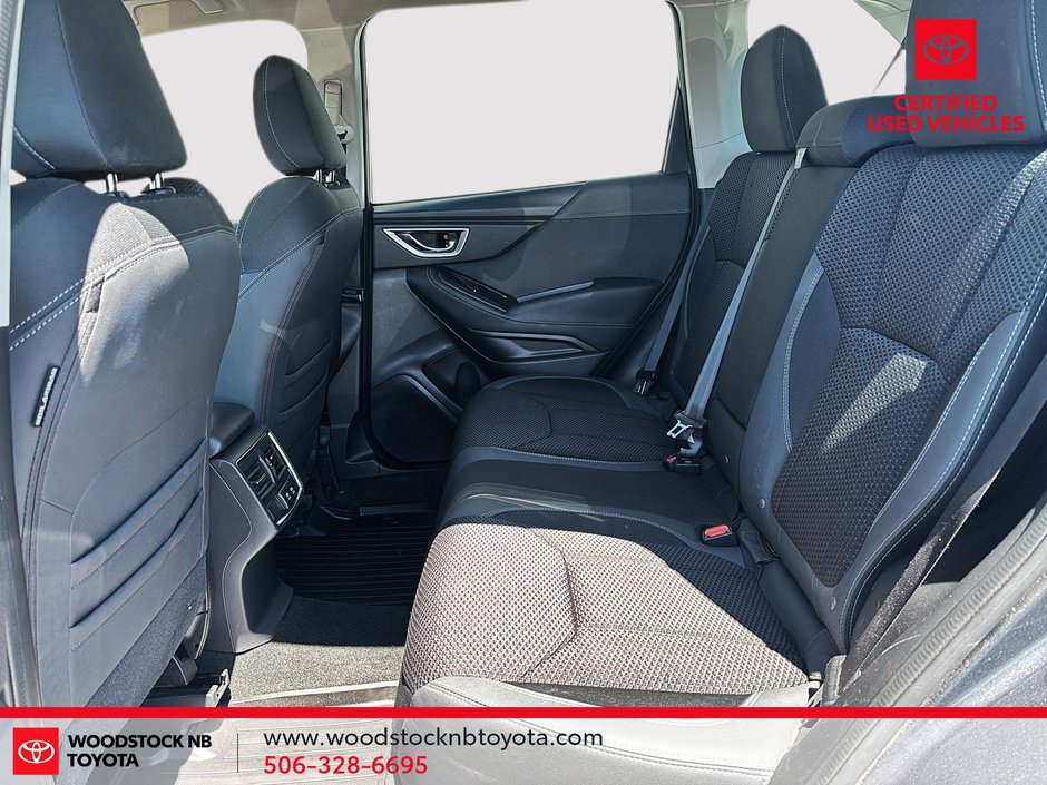 2023 Subaru Forester Touring-10