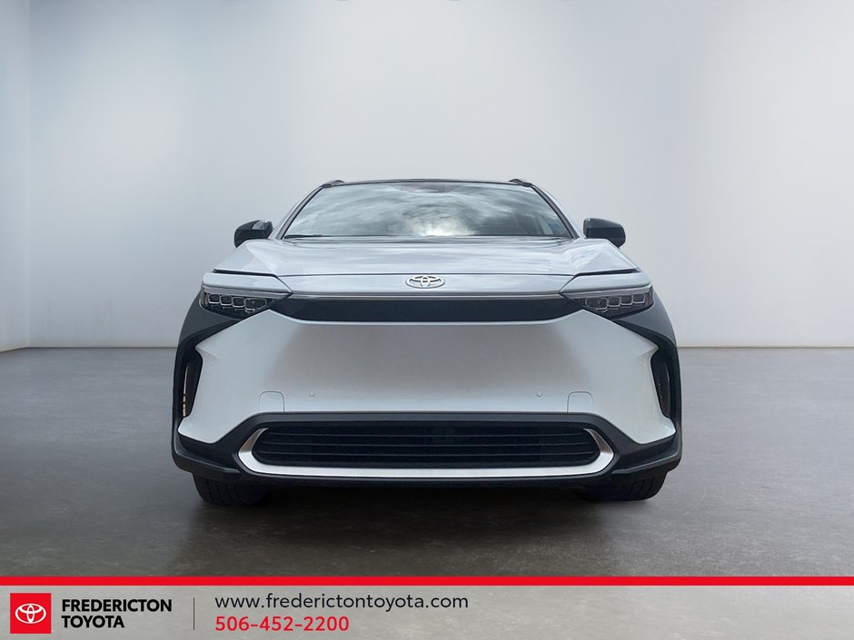 2025 Toyota bZ4X XLE-1