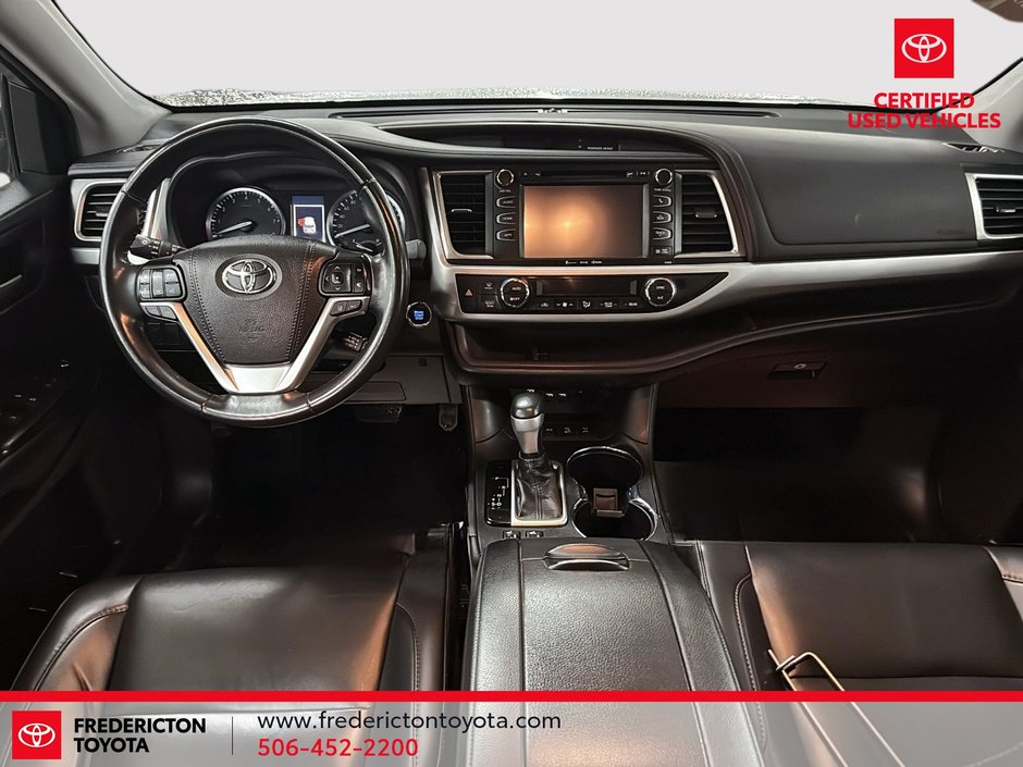 2019 Toyota Highlander XLE-8