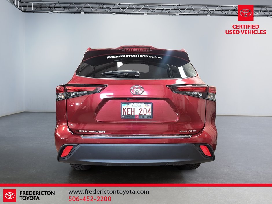 2024 Toyota Highlander XLE-2