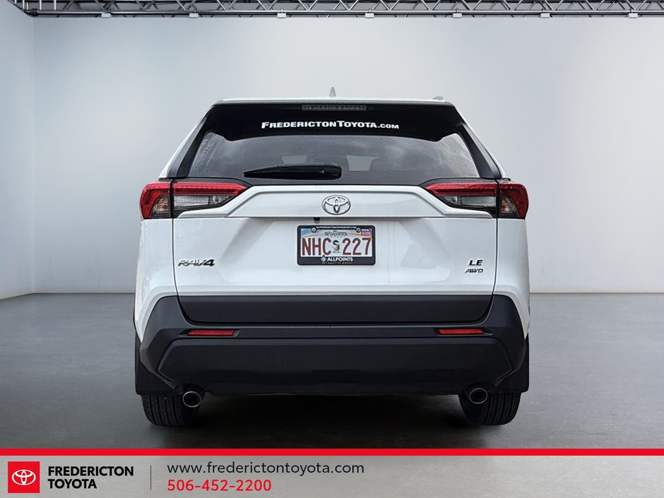 2023 Toyota RAV4 LE-2