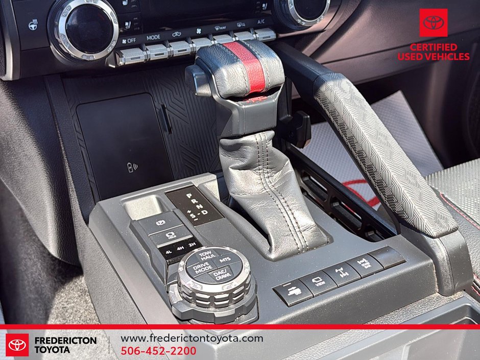 2024 Toyota Tacoma Hybrid HV DOUBLE CAB-12