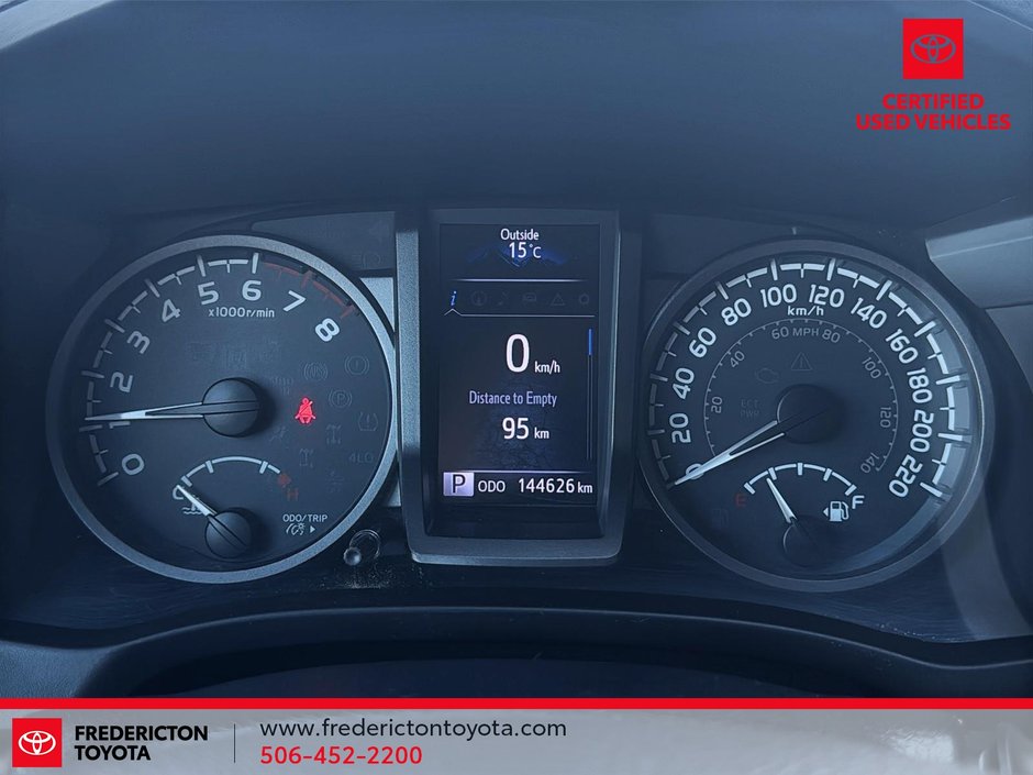 Toyota Tacoma SR5 2019-9