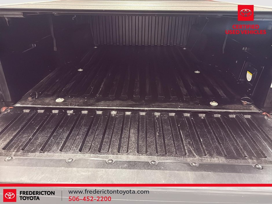 Toyota Tacoma DOUBLE CAB 6A SB 2023-13