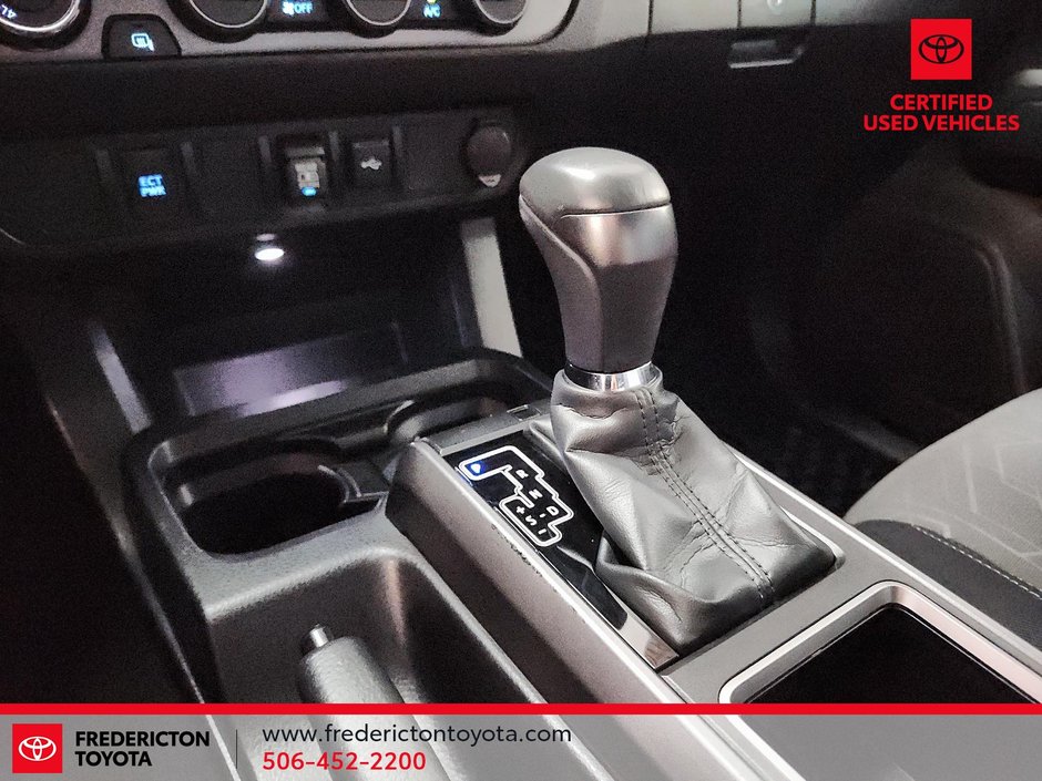 2023 Toyota Tacoma TRD OFF ROAD 4X4-14