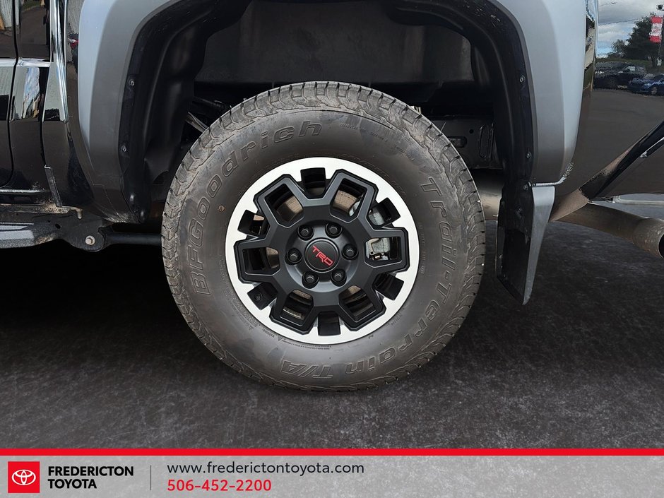 Toyota Tacoma TRD OFF-ROAD 2025-6