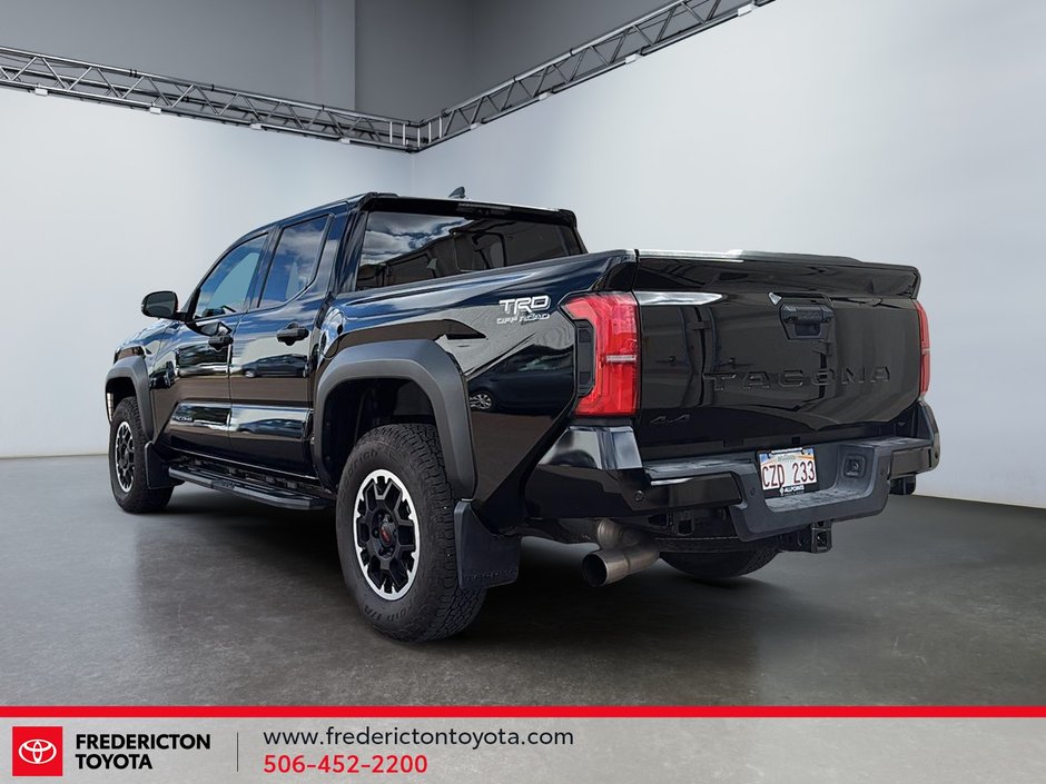Toyota Tacoma TRD OFF-ROAD 2025-3