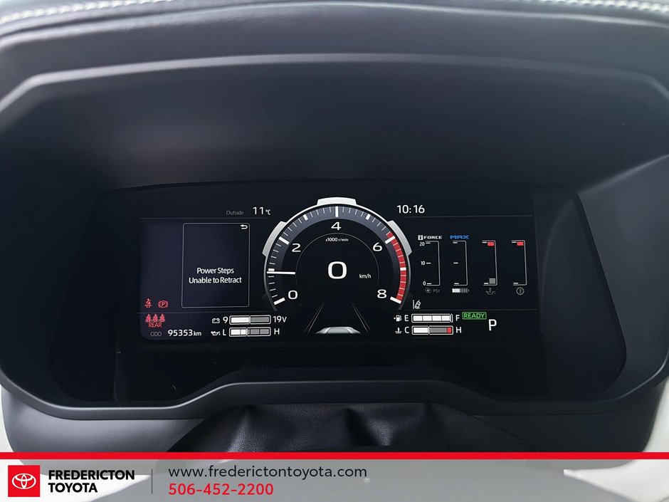 Toyota Tundra Capstone Hybrid 2023-12