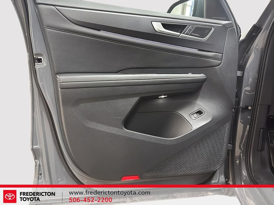 2024 Volkswagen Atlas Cross Sport Execline-9