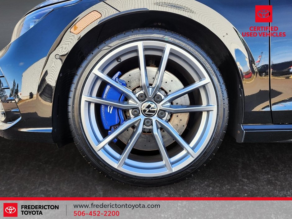 2024 Volkswagen Golf R BASE-6