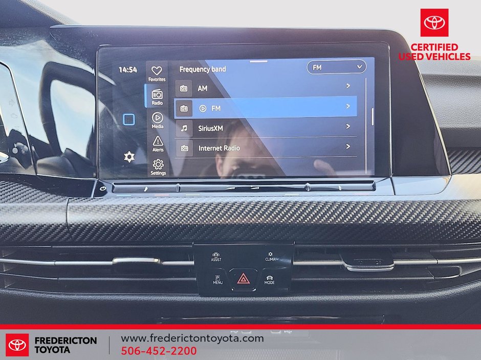 2024 Volkswagen Golf R BASE-16