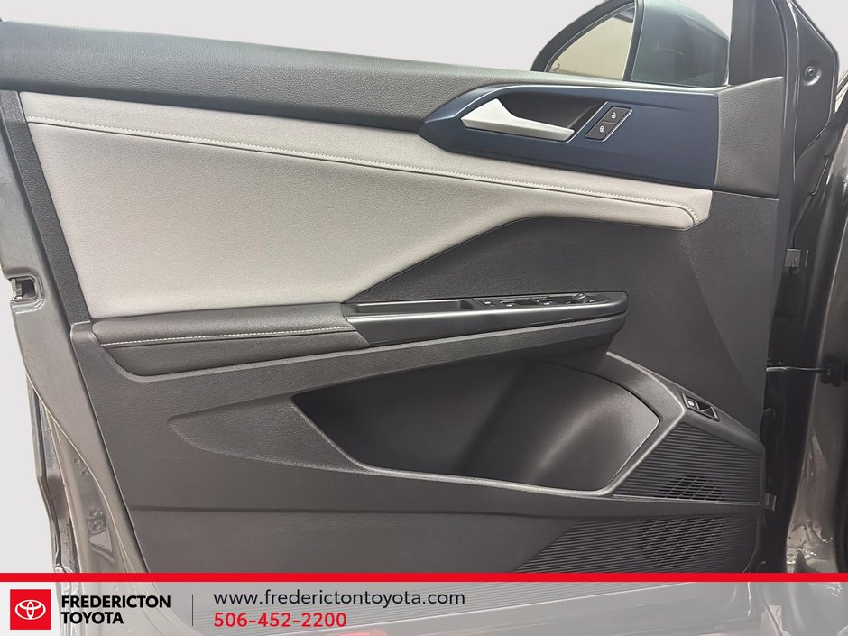 2024 Volkswagen Taos Comfortline-9