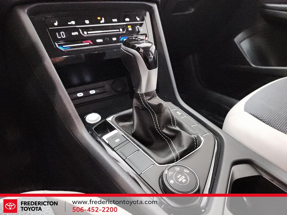 2025 Volkswagen Taos Trendline-14