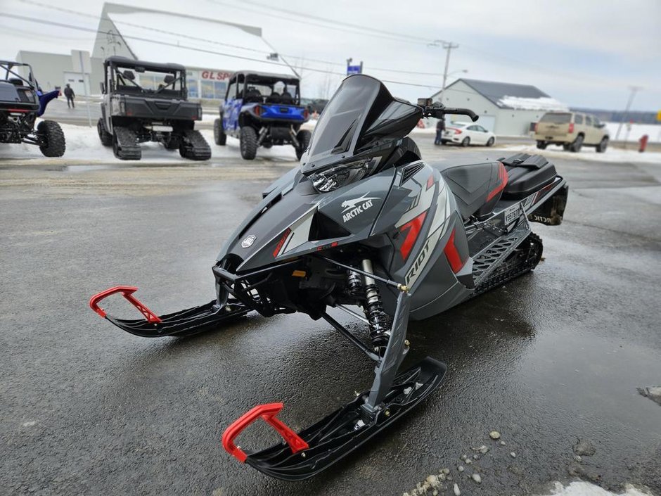 2022 Arctic Cat RIOT