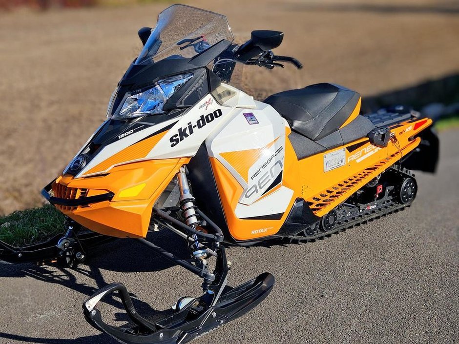 Ski-Doo RENEGADE 1200  2017