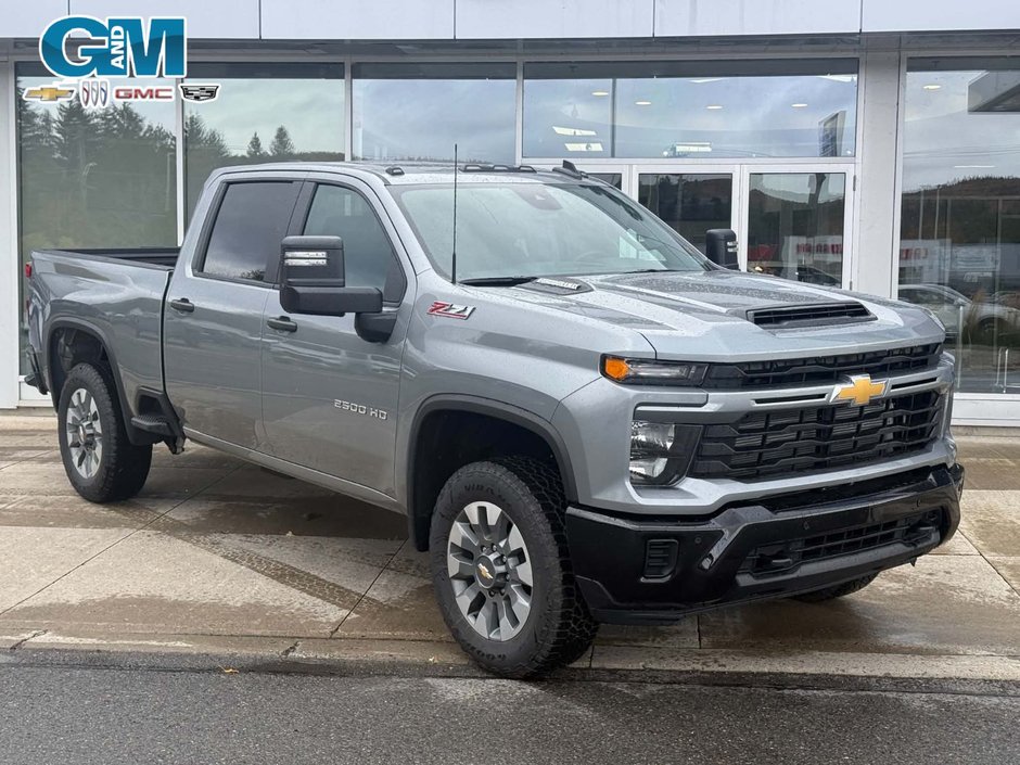 Chevrolet Silverado 2500 HD CUSTOM 2026 à Edmundston, Nouveau-Brunswick - w940px