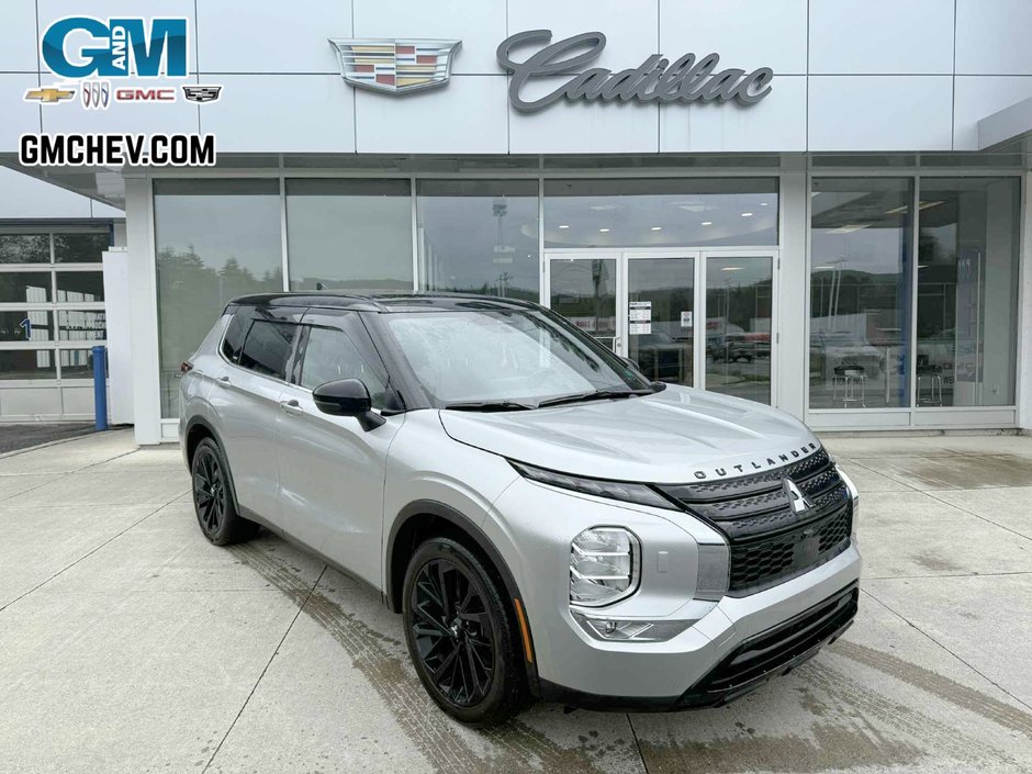 Mitsubishi Outlander SE NOIR 2023 à Edmundston, Nouveau-Brunswick - w940px