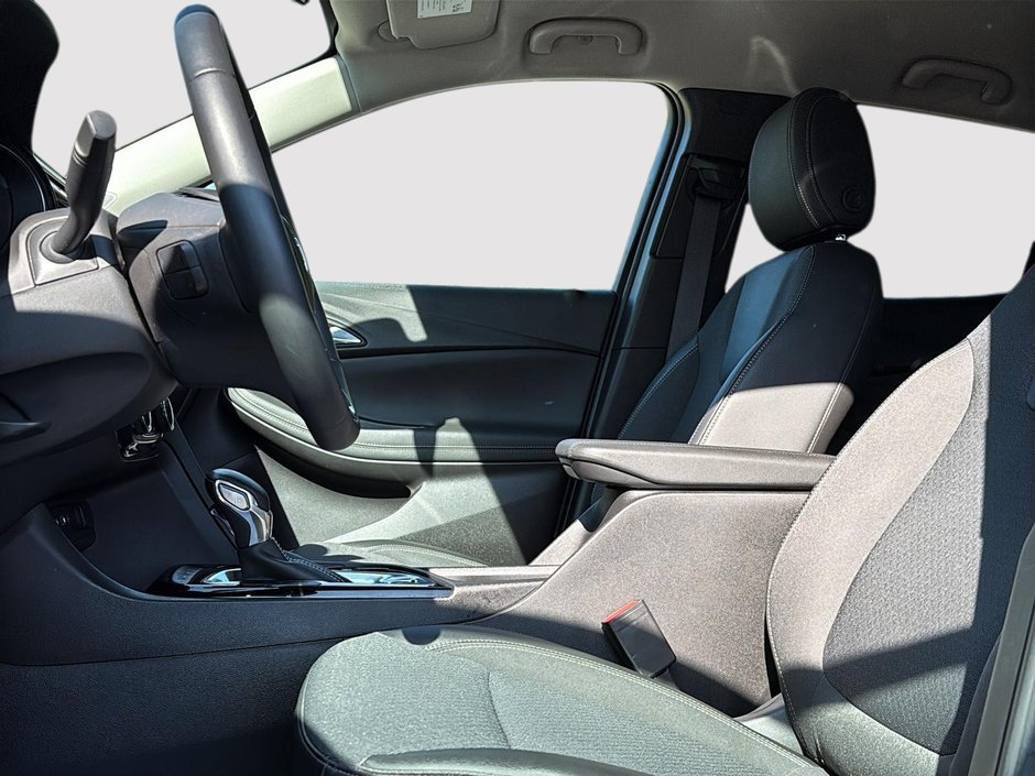 Buick Encore GX Preferred 2023-7