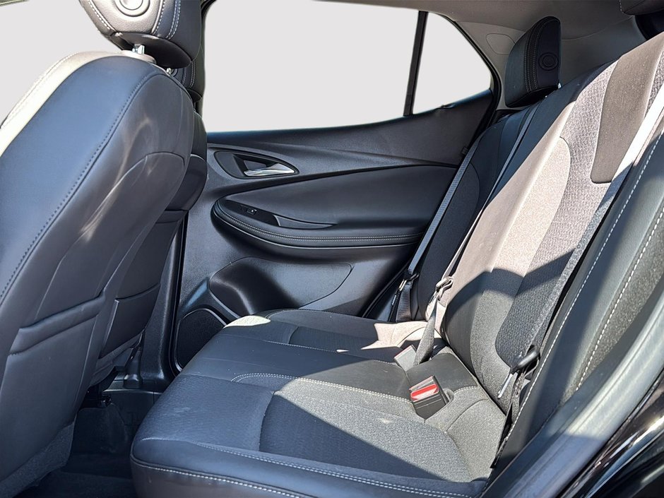 Buick Encore GX Preferred 2023-8