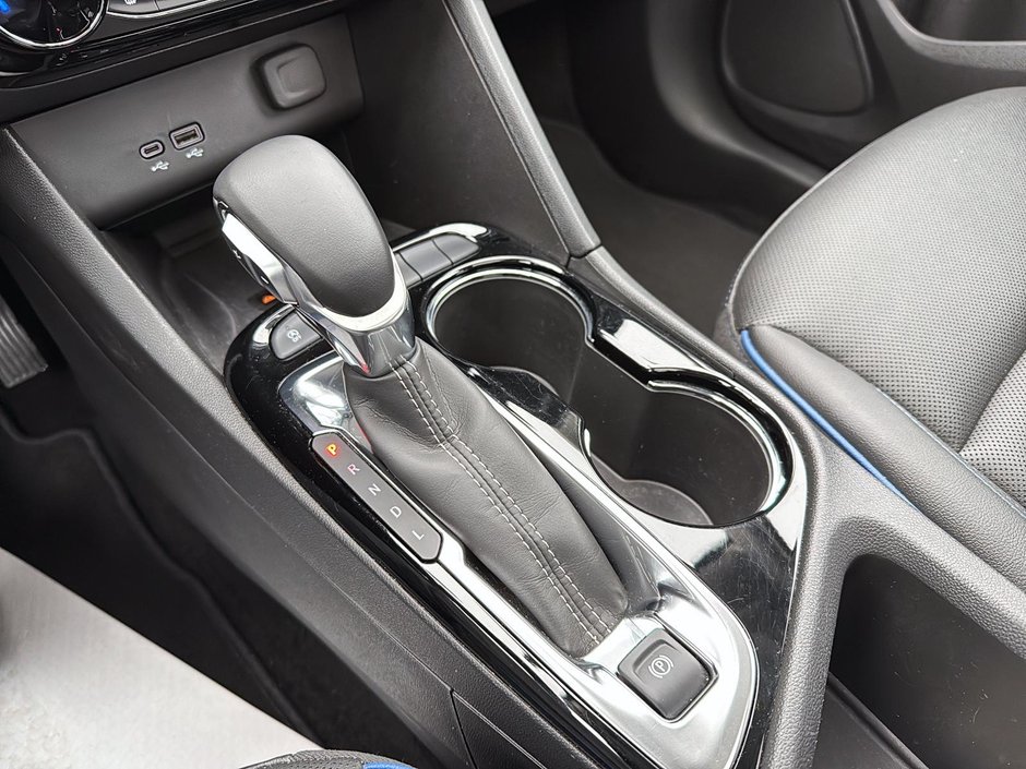 2025 Buick Encore GX Sport Touring-18