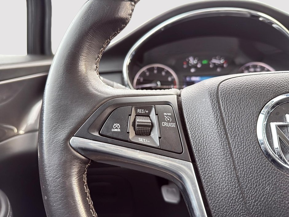 Buick Encore Sport Touring 2019-14