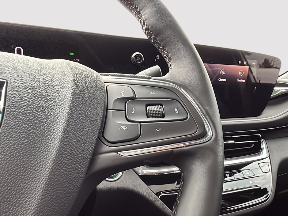 2025 Buick Envista Avenir-13