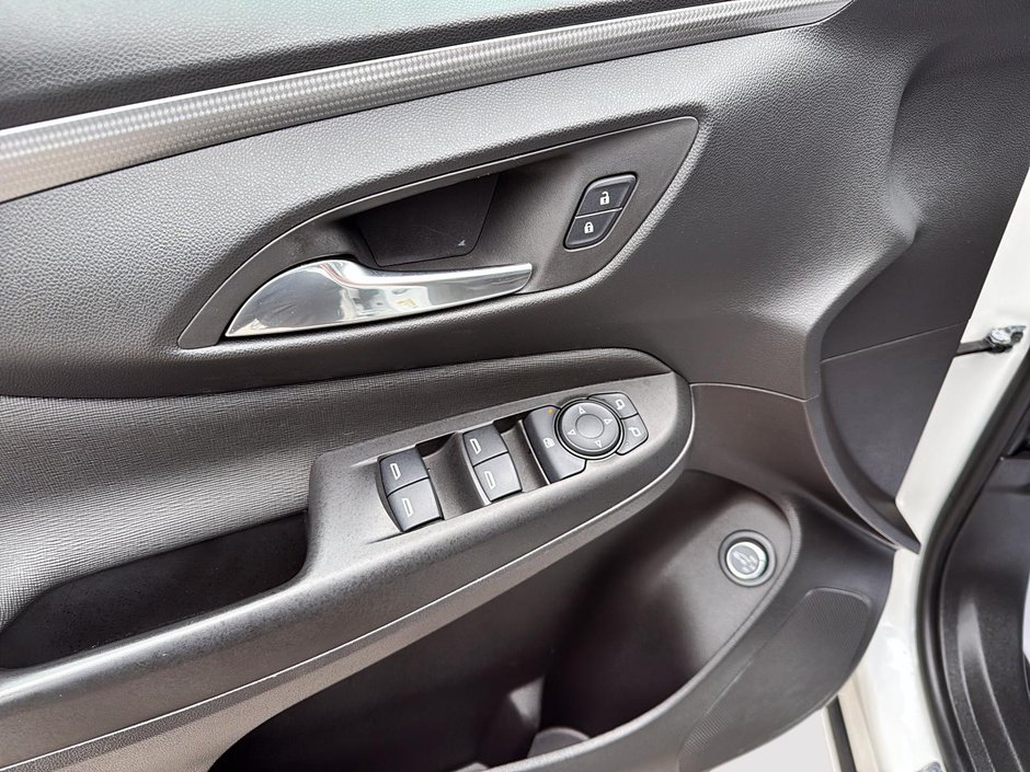 2025 Buick Envista Avenir-9