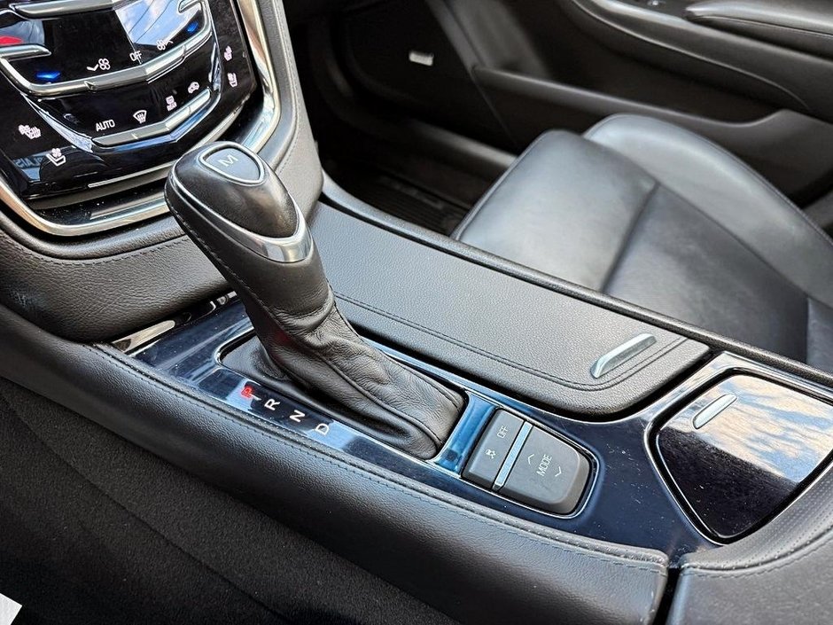 Cadillac CTS Sedan Luxury AWD 2019-16